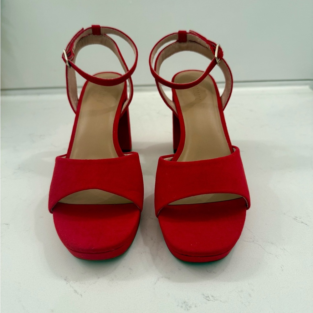 OLD NAVY Elegant Red Women's Heels, size 7
